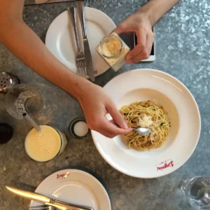 spaghetti with garlic and oil