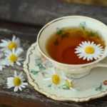 daisy in a teacup