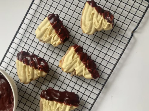 Raven Cakes Bakery