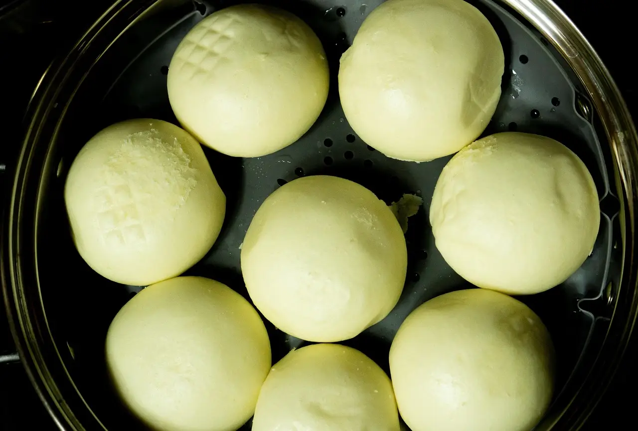 uncooked burger buns