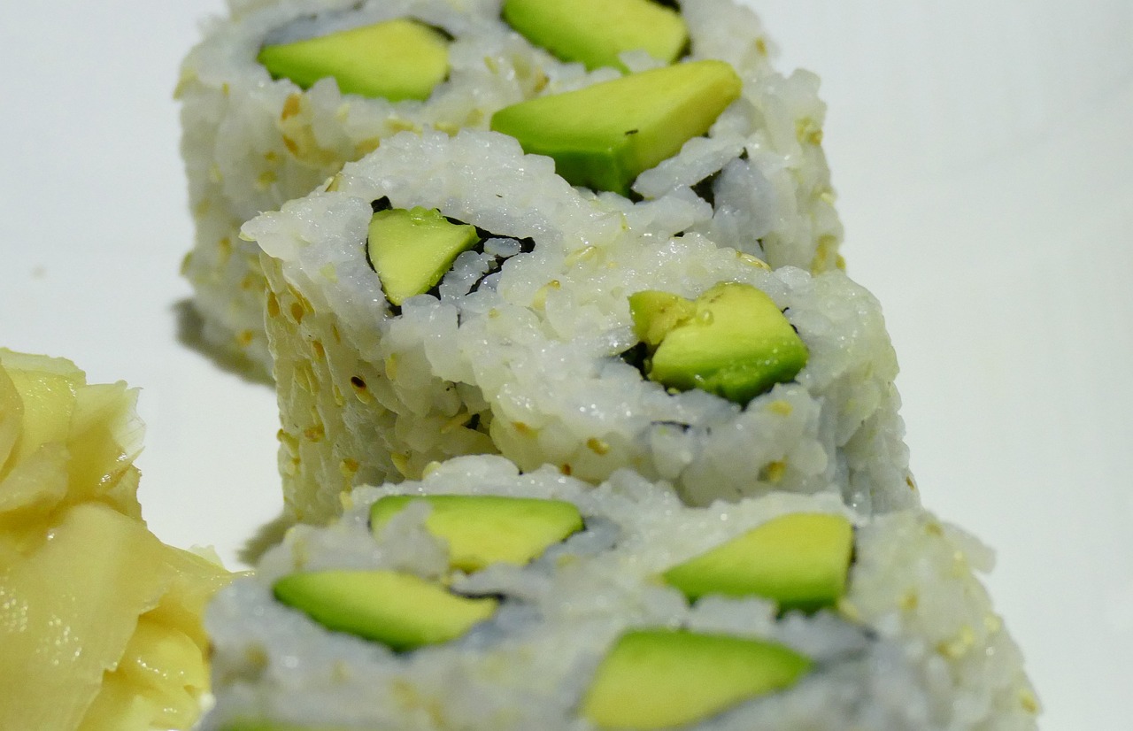 vegetable sushi rolls